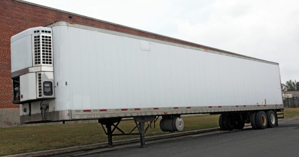 optional ThermoGuard lining - extruded aluminum - great dane refrigerated trailers in Massachusetts