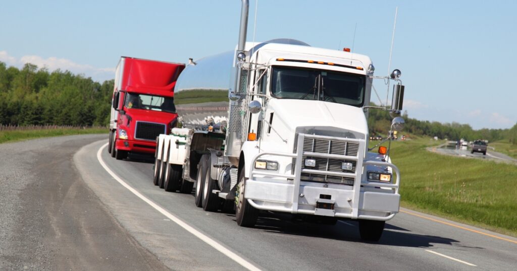 truck driving - Massachusetts American Semi Trucks